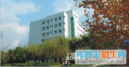 四川幼兒師范高等?？茖W(xué)校校園一角2813