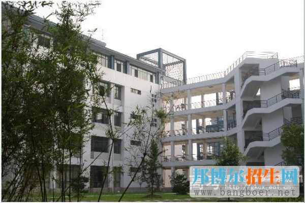 江蘇財經(jīng)職業(yè)技術學院校園一角2908