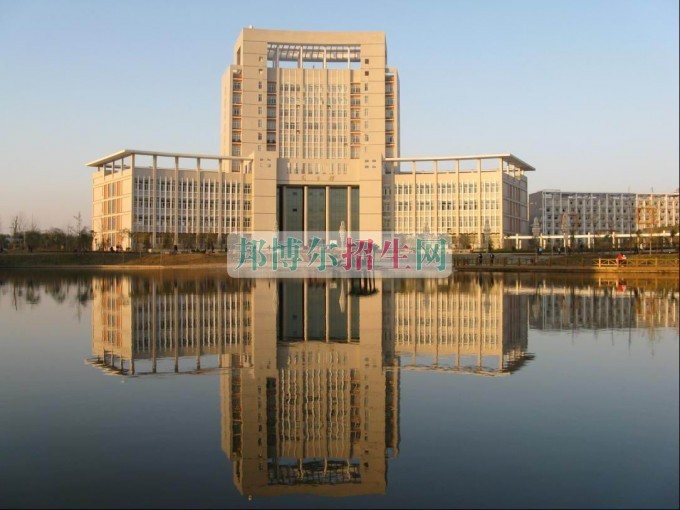 武漢交通職業(yè)學(xué)院是幾專(zhuān)