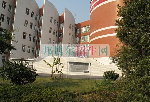 保山中醫(yī)藥高等?？茖W(xué)校