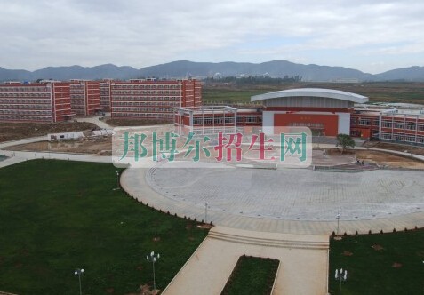 曲靖醫(yī)學(xué)高等?？茖W(xué)校