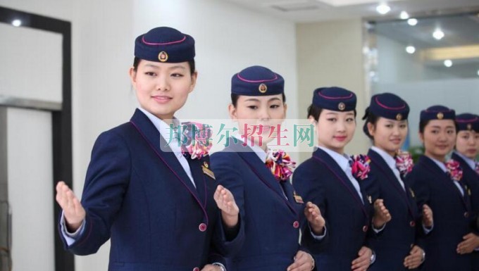 高鐵乘務(wù)學校好嗎