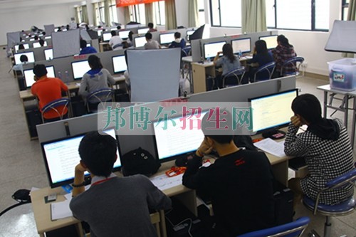 初中畢業(yè)可以去計算機(jī)應(yīng)用技術(shù)嗎