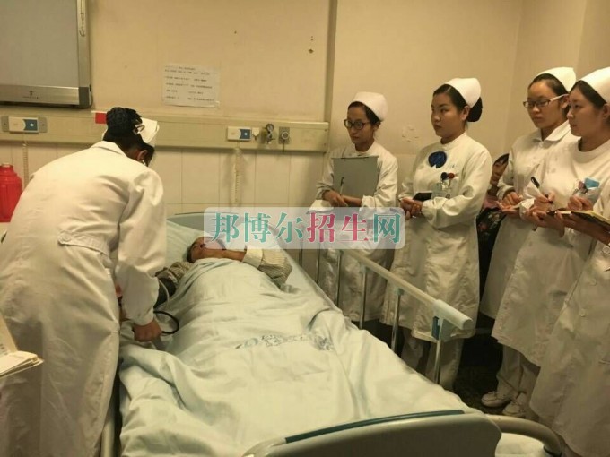 哪個助產(chǎn)護理學(xué)校最好