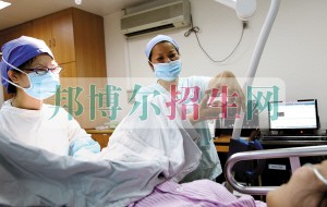 哪個助產(chǎn)護理學(xué)校最好