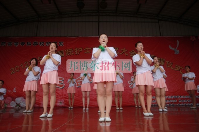 助產護理職業(yè)學校哪家好