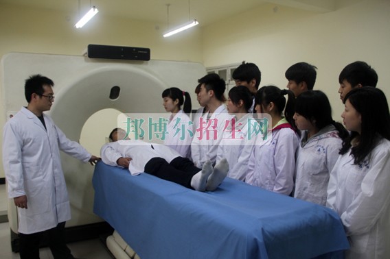 初中生可以讀醫(yī)學影像專業(yè)嗎