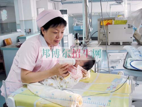 哪個涉外護(hù)理學(xué)校最好