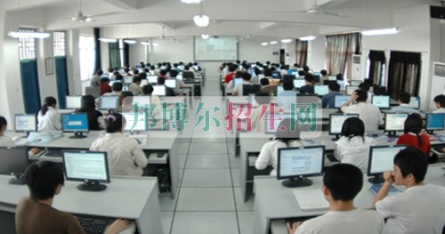 成都初中生讀計算機(jī)網(wǎng)絡(luò)技術(shù)怎么樣