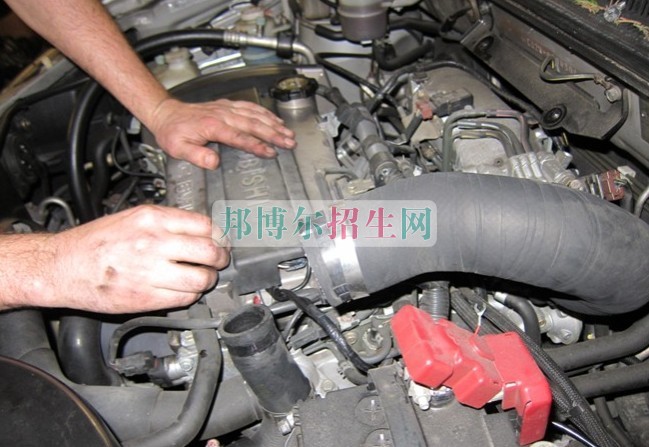 成都汽車整形技術大專有哪些