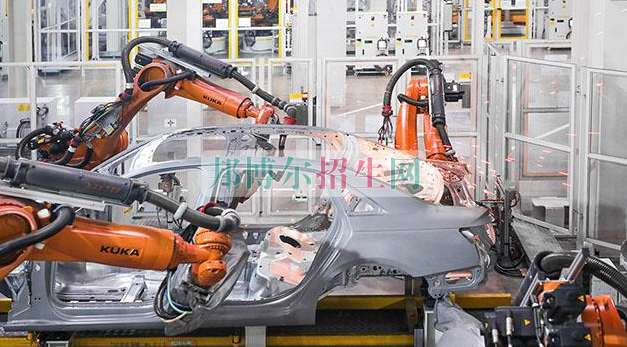 成都汽車整形技術(shù)學(xué)校有哪些