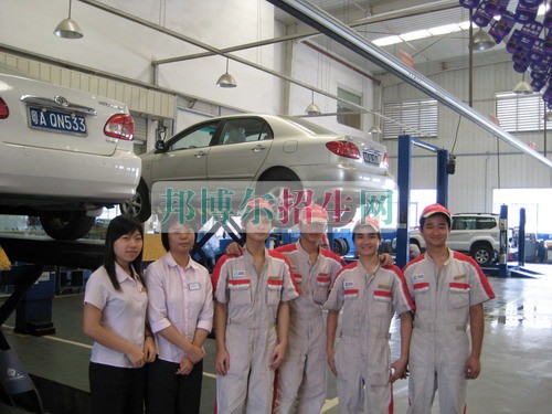 成都好一點的汽車運用與維修大專學(xué)校