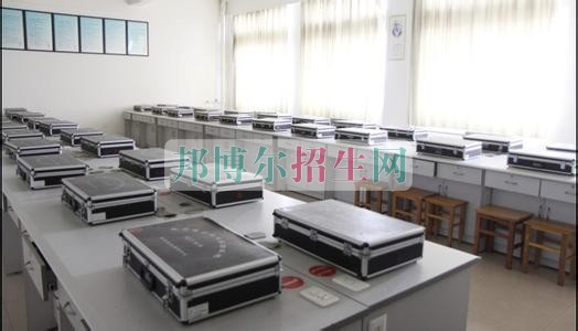 成都有電子信息工程技術(shù)的大專(zhuān)