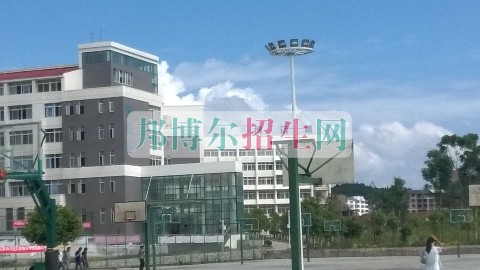 成都內(nèi)比較好的電子信息工程技術(shù)大專學校