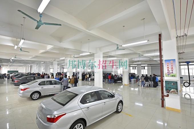 成都汽車運用與維修學(xué)校好嗎