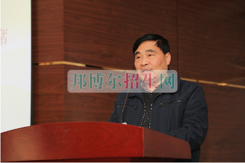 成都航空職業(yè)技術(shù)學院第三屆第一次教職工代表、工會會員代表大會勝利召開