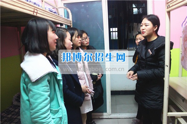 成都希望幼師學(xué)校是責(zé)任？更是一種愛！