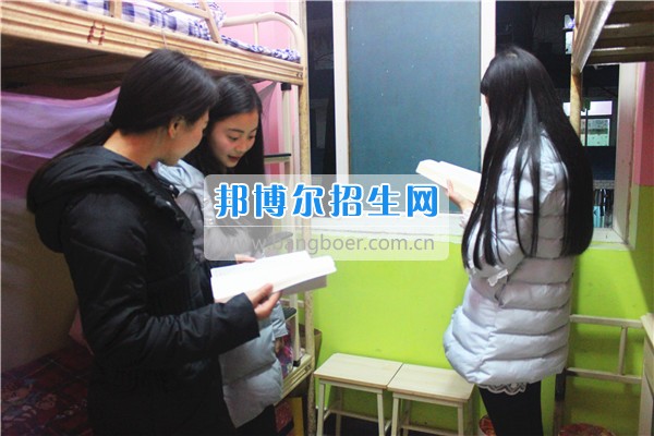 成都希望幼師學(xué)校是責(zé)任？更是一種愛！