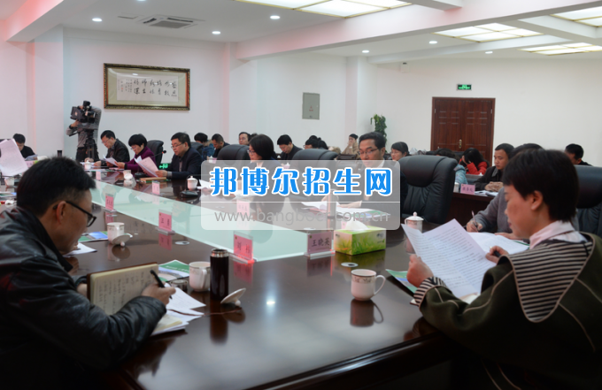 市委常委、宣傳部長潘梅到川南幼兒師范高等?？茖W校調(diào)研思想政治工作