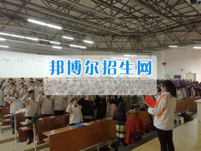 四川省什邡市職業(yè)中專(zhuān)學(xué)校再搏百日 靠實(shí)力鰲頭獨(dú)占