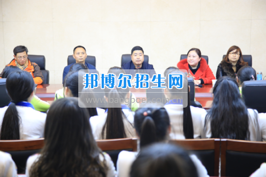 川北幼兒師范高等?？茖W(xué)校學(xué)前教育系赴南江小河職中調(diào)研