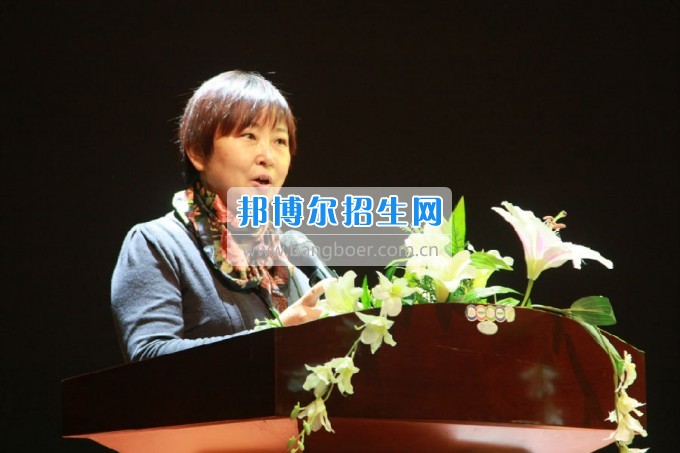 貴陽幼兒師范學校校本培訓拉開新學期序幕，2017擼起袖子加油干！