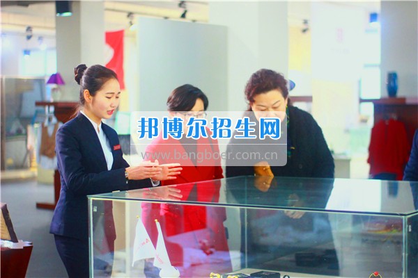 四川大學(xué)錦城學(xué)院來成都信息工程學(xué)院銀杏酒店管理學(xué)院開展工作交流