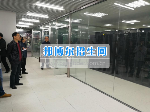 畢節(jié)地區(qū)工業(yè)學(xué)校領(lǐng)導(dǎo)率隊到省水利水電職業(yè)技術(shù)學(xué)院參觀學(xué)習(xí)