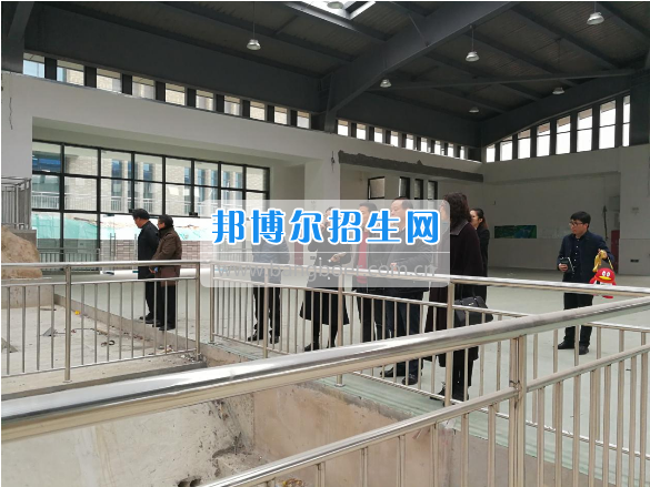 畢節(jié)地區(qū)工業(yè)學(xué)校領(lǐng)導(dǎo)率隊到省水利水電職業(yè)技術(shù)學(xué)院參觀學(xué)習(xí)