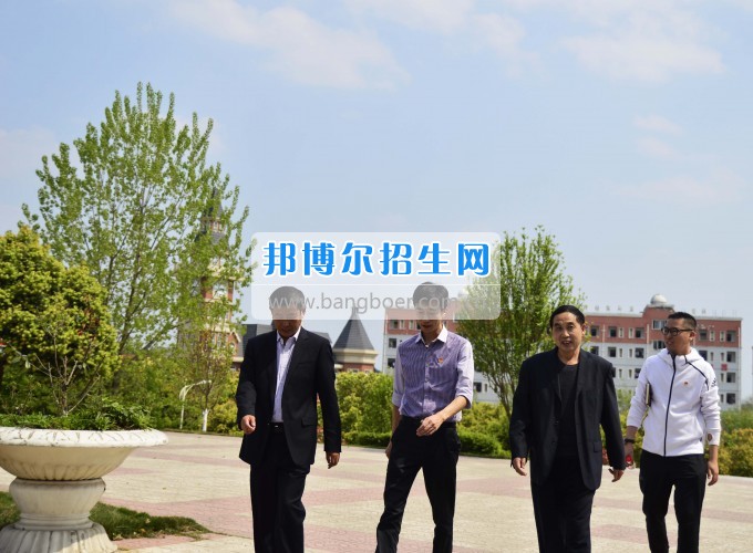 團(tuán)市委領(lǐng)導(dǎo)來四川汽車職業(yè)技術(shù)學(xué)院調(diào)研工作