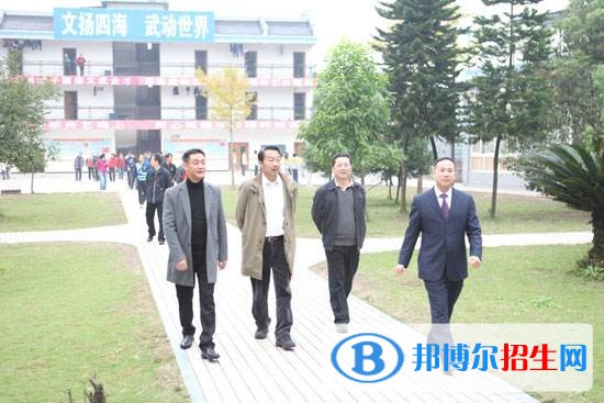 廣安康泉文武學(xué)校2018年報名條件、招生對象
