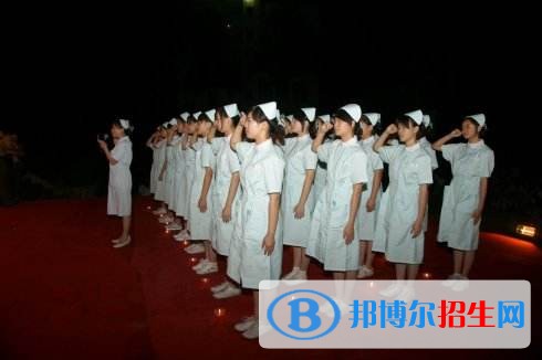 重慶市護(hù)士學(xué)校2018年報(bào)名條件、招生對象
