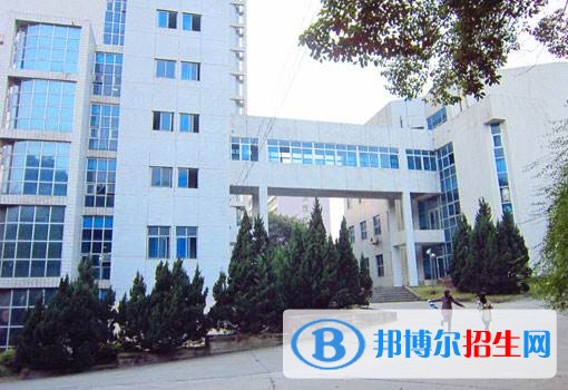 南充石油化工學校2018年報名條件、招生對象