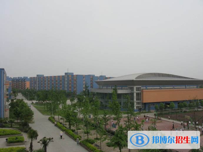 成都經(jīng)濟技術(shù)學(xué)校有哪些專業(yè)
