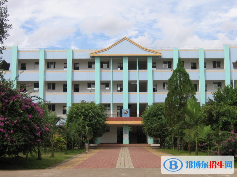 云南省思茅衛(wèi)生學校網(wǎng)站網(wǎng)址