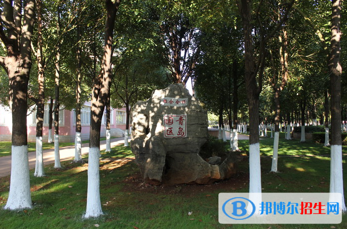 玉溪工業(yè)財(cái)貿(mào)學(xué)校招生辦聯(lián)系電話