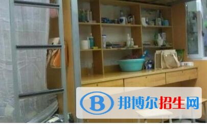 眉山交通技工學(xué)校3