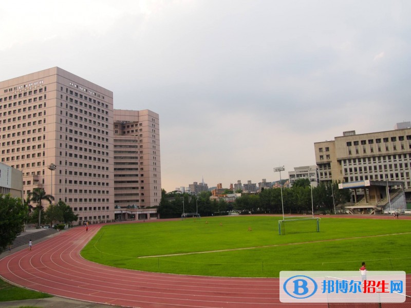 青衣江技工學(xué)校2018年報名條件、招生對象