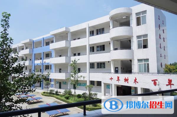 雙流縣建設職業(yè)技術學校有哪些專業(yè)