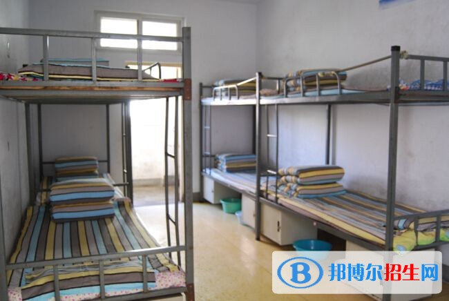 成都現(xiàn)代制造職業(yè)技術(shù)學(xué)校宿舍條件