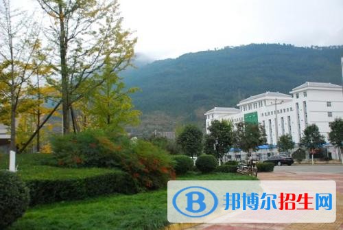 劍閣縣武連職業(yè)中學招生辦聯系電話