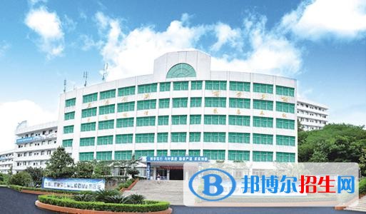 自貢倍樂職業(yè)技術(shù)學(xué)校2018年報名條件、招生對象