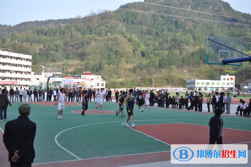 通江縣至誠職業(yè)中學