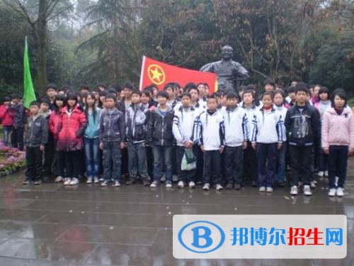 武勝縣一力中等職業(yè)學校2018年報名條件、招生對象