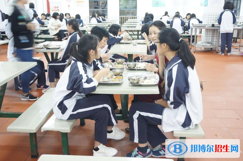 筠連縣城南職業(yè)中學校食堂