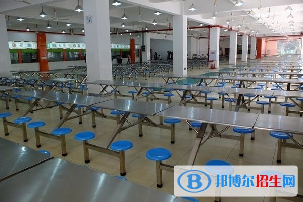 陜西省電子工業(yè)學校宿舍條件