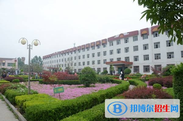陜西省商業(yè)學校2018年報名條件、招生對象