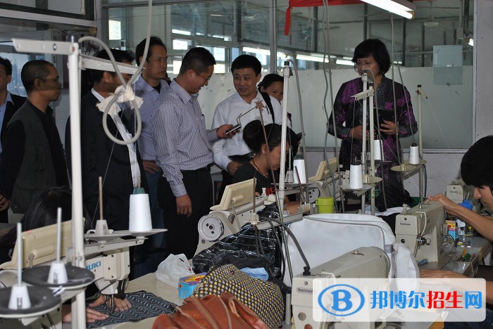 石家莊冀中紡織中等專業(yè)學校地址在哪里