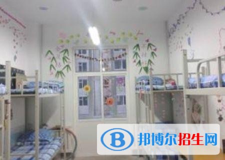 石家莊華能理工中等專業(yè)學(xué)校宿舍條件