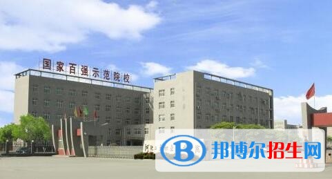 衡水東方計(jì)算機(jī)學(xué)校2018年報(bào)名條件、招生對(duì)象